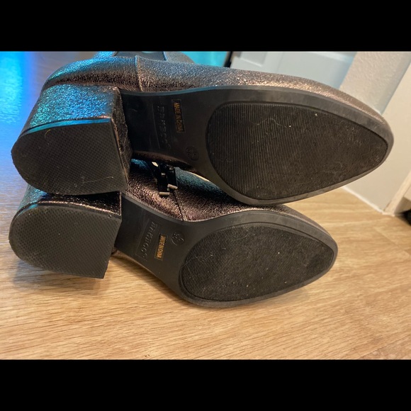 Metallic pewter chelsea boots - Picture 4 of 4